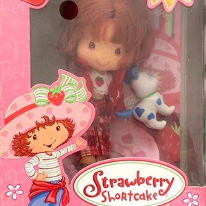 Strawberry Shortcake Berry in Plaid - Opened but comes with box